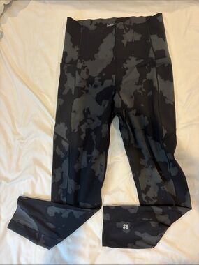 Sweaty Betty power camo Patterned Leggings 7/8 length